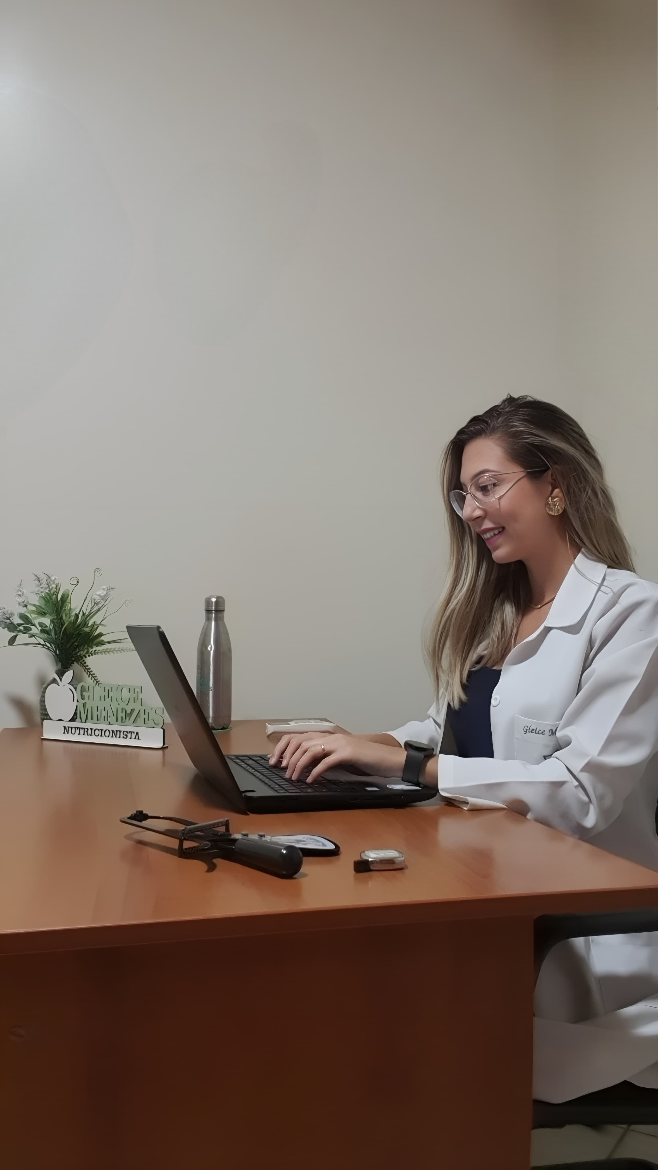 Dra. Gleice Menezes - Foto 2